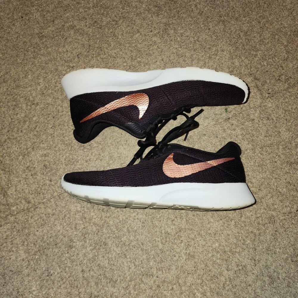Nike Tanjun Womens Running Shoe | W9